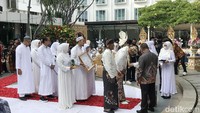 Pernikahan Roro Fitria dan Andri Irawan digelar di Hotel Grand Kemang, Jakarta Selatan pada Rabu (29/12).