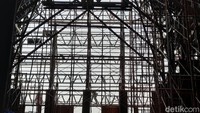 Diketahui, Gedung Geo Theater yang telah berdiri menyedot anggaran sebesar Rp 4,5 miliar dari anggaran Pemprov Jabar pada tahun anggaran 2019. Pembangunan gedung tersebut menjadi pembangunan tahap I yang rencananya akan dilanjutkan ke pembangunan tahap II di tahun 2021 ini.  