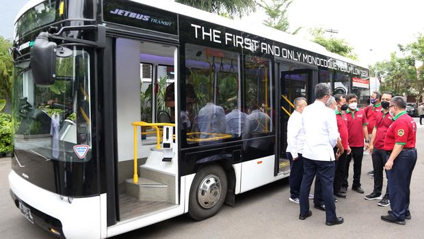 teman bus trans semanggi suroboyo