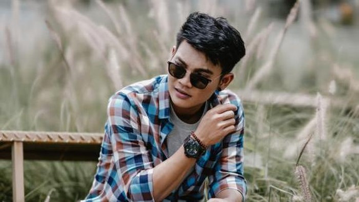 Tri Suaka luncurkan single baru.