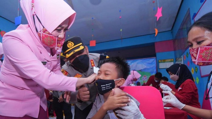 Vaksinasi COVID-19 Untuk Anak Digencarkan Polresta Banyuwangi