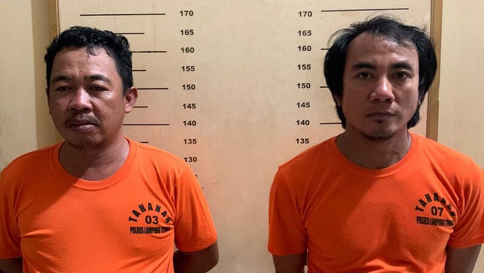 2 pelaku yang diduga menikam babinsa di Lampung Tengah, Lampung (Dok. Humas Polda Lampung)