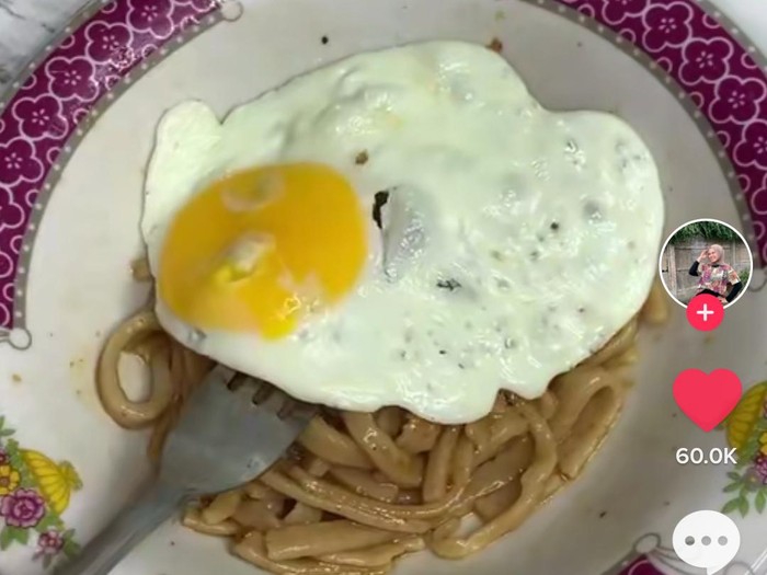 Bikin Mie Instan Oatmeal Saat Diet, Wanita Ini Dapat Sindiran Netizen Bikin Mie Instan Oatmeal Saat Diet, Wanita Ini Dapat Sindiran Netizen