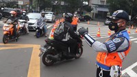 Sementara itu, Kanit Dikyasa Satlantas Polrestabes Bandung Asep Kusmana mengatakan, kerap terjadi kecelakaan lalu lintas di persimpangan tersebut.