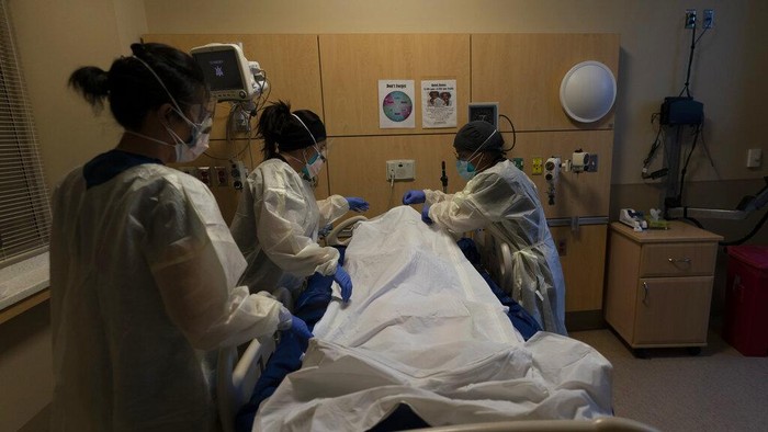 Amerika Serikat (AS) melaporkan lebih dari 441.000 kasus virus Coronadalam sehari. Lonjakan kasus ini tercatat sebagai yang tertinggi sejak pandemi merebak di AS.