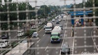 Guna mencegah kemacetan selama berlangsungnya tahun baru 2022, Direktorat Jenderal Perhubungan Darat akan melakukan penegakan hukum (gakum) terhadap angkutan barang yang melanggar batas muatan dan dimensi atau yang dikenal dengan Over Dimension dan Over Loading (ODOL).