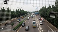 Di sisi lainnya, dari rekapitulasi data periode Angkutan Natal Tahun 2021 dan Tahun Baru 2022 puncak arus keluar Jabodetabek di jalan tol terjadi pada tanggal 17 Desember 2021 dan di jalan arteri pada 18 Desember 2021.