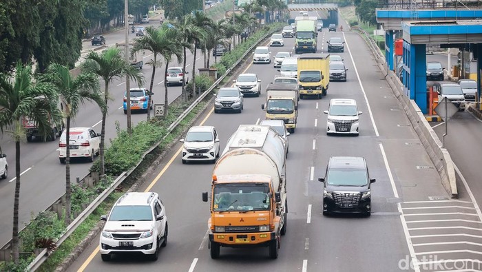 Guna mencegah kemacetan selama berlangsungnya tahun baru 2022, Dirjen Perhubungan Darat akan melakukan penegakan hukum (gakum) terhadap truk ODOL.