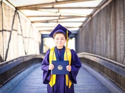 Potret Bocah Jenius Jadi Wisudawan Termuda, Kuliahnya Selesai dalam Setahun