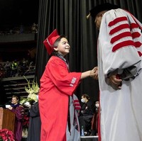 Di usia 14, ia pun mulai mengambil kelas di UNLV. Jack memang bertekad untuk menyelesaikan studinya dengan cepat sehingga bisa selesai dalam setahun meski awalnya sempat ada rasa malas. Aku mulai menulis semuanya lagi dan memastikan aku tetap disiplin. Ada PS5 dalam boks yang seperti menatapku tapi aku berjanji pada diriku sendiri aku tidak akan membukanya sampai ujian akhir, ungkapnya.Foto: Instagram @jack.rico_