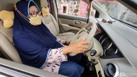 Sesuatu yang dianggap aneh itu sudah diketahui warga sejak lama. Seperti yang diutarakan oleh Sukiran (40), warga Sugihwaras. Sukiran mengaku tidak tahu mengapa jalan itu disebut Jalan Misteri. Namun sejak ia masih duduk di bangku SD, jalan tersebut sudah ada dengan cerita uniknya.