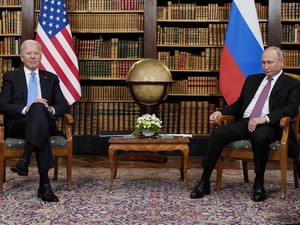 Presiden Belarusia Ingin Pertemukan Biden-Putin Bahas Perdamaian