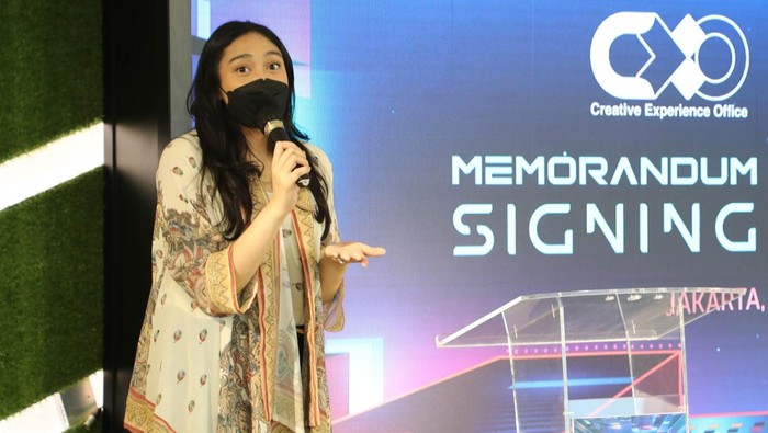 Creative Experience Office (CXO) Media menjalin kerja sama dengan IndiHome untuk pembuatan beragam konten. Hal ini diakui juga sebagai jurus untuk menggaet milenial.
