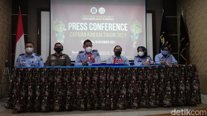 Kantor Imigrasi Kelas I TPI Solo merilis data kasus WNA yang mengajukan izin tinggal dan deportasi di Soloraya.