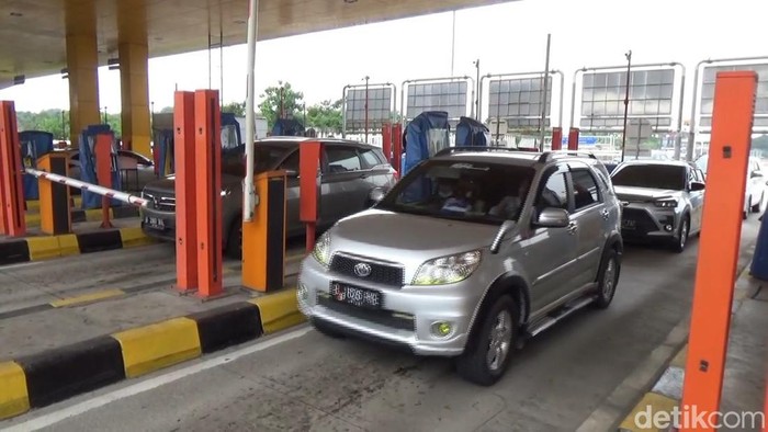 Kondisi lalu lintas di Tol Cikampek.