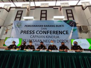 Ulah 2 Tersangka Tak Cuma Korupsi di Damkar Depok Tapi Juga Sunat Upah