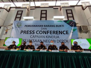 Ulah 2 Tersangka Tak Cuma Korupsi di Damkar Depok Tapi Juga Sunat Upah