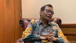 Respons Dingin Mahfud soal Sindiran Menteri Komentator Bambang Pacul