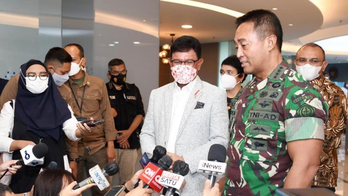 Menteri Komunikasi dan Informatika Johnny G. Plate bertemu Panglima TNI Jenderal Andika Perkasa