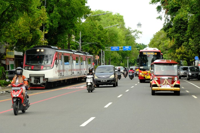 Mobil listrik wisata Kota Solo