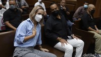 Nia Ramadhani dan Ardi Bakrie sebelumnya dituntut hukuman 1 tahun menjalani rehabilitasi. Foto: Palevi/detikhot