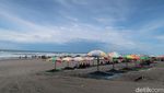 Foto: Pantai Parangtritis Diserbu Wisatawan