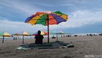 Foto: Pantai Parangtritis Diserbu Wisatawan