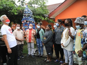 Ragam Cerita Natal Mahasiswa Luar Daerah Jateng Saat Didatangi Ganjar