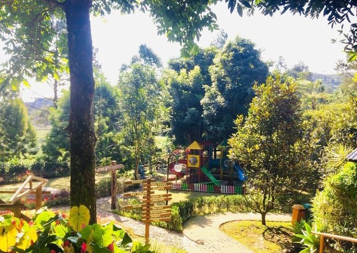 5 Restoran Keluarga Ramah Anak di Puncak