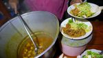 Wow! Tahu Campur Pak Sadak Habiskan 50 Kg Kikil Setiap Hari