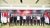 Sinergitas yang terjalin antara JIEP dengan BNPT merupakan sebuah bentuk dari realisasi tanggungjawab PT JIEP sebagai pengembang dan pengelola Kawasan Industri Pulogadung untuk menciptakan sebuah iklim investasi yang aman dan nyaman untuk seluruh Perusahaan yang ada di Kawasan Industri Pulogadung.