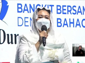 Yenni Wahid Teringat Jokes Gus Dur Suka Tertawakan Diri Sendiri
