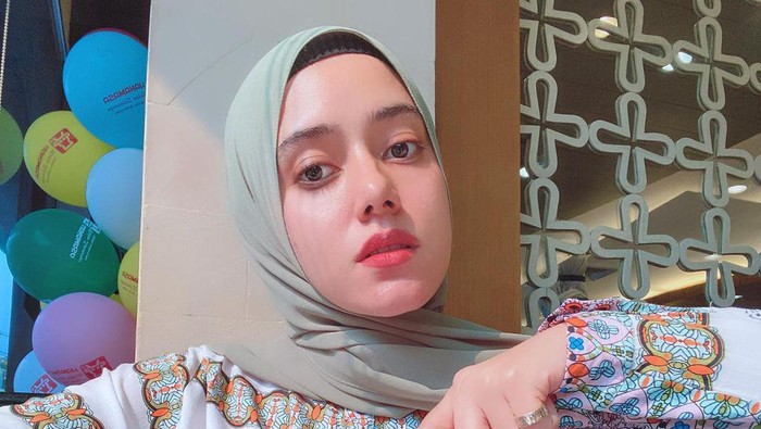 Mengenal Diastasis Recti yang Dialami Fairuz Arafiq Pasca Hamil 4 Kali