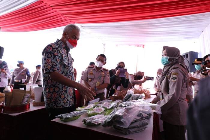 Ganjar Lepas Ekspor 12 Produk Pertanian Senilai Rp 528,9 M