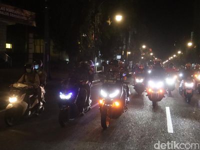 Jalanan Kota Bandung Ramai Jelang Pergantian Tahun