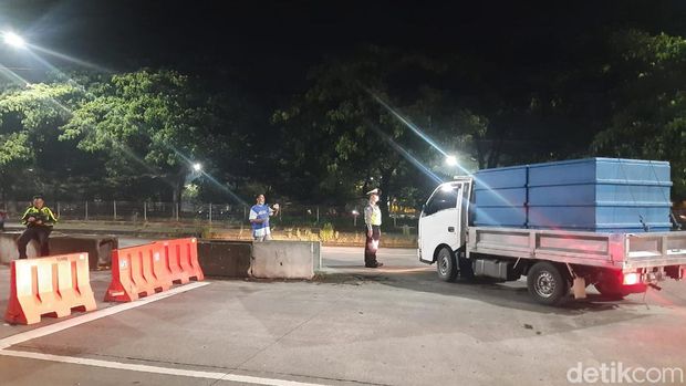 jembatan suramadu ditutup