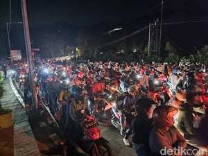 Macet Panjang di Puncak Jelang Pergantian Tahun!