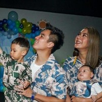 Tepat tanggal 27 Desember anak pertama Baim Wong dan Paula Verhoeven, Kiano Tiger Wong baru saja merayakan ulang tahun yang ke 2. Ulang tahunnya itu digelar secara meriah dengan menyewa satu Ancol. Foto: Instagram/baimwong