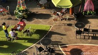 Upaya itu dilakukan untuk mengantisipasi kerumuanan dan mobilitas warga di tengah pandemi Covid-19.