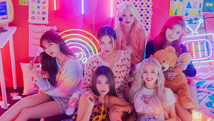 MOMOLAND