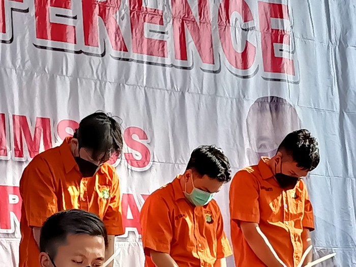 Penampakan tersangka kasus prostitusi kasus Cassandra Angelie