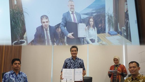 Foto: Pertamina NRE tandatangani MoU dengan RusHydro untuk kembangkan proyek PLTA. (Doc Pertamina NRE) Pertamina NRE tandatangani MoU dengan RusHydro untuk kembangkan proyek PLTA. (Doc Pertamina NRE)  |  sumber : cnbcindonesia.com