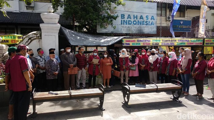 PKL Malioboro gelar doa bersama tolak relokasi