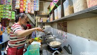 Berjualan tiap hari kecuali Senin, Teh Ida mengaku lelah, namun ia begitu menikmati pekerjaannya. Terlebih Seblak Cobek Teh Ida kini sudah mendapat tempat tersendiri di hati banyak pencinta seblak.