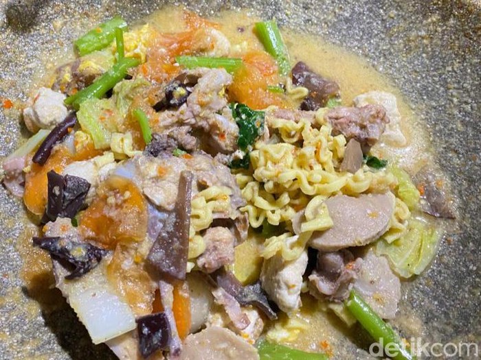 Seblak Cobek Teh Ida, Seblak Ngumpet Dalam Gang yang Mantul di Braga