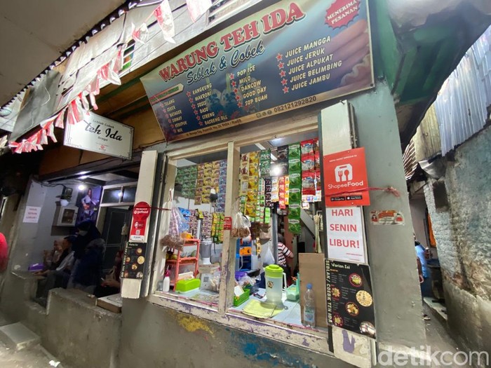 Seblak Cobek Teh Ida, Seblak 'Ngumpet' Dalam Gang yang Mantul di Braga