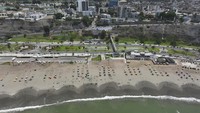 Melansir AP, pemerintah Peru mengumumkan penutupan pantai untuk umum mulai tanggal 31 Januari 2021 hingga 1 Januari 2022. 
