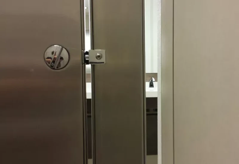 24 Kegagalan Desain Kamar Mandi Lucu, Berani Coba?