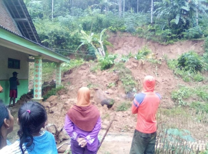 Banjir dan Longsor Terjang Trenggalek