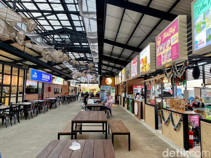 Rayakan Tahun Baru dengan Santap Seafood di Kampoeng Seafood